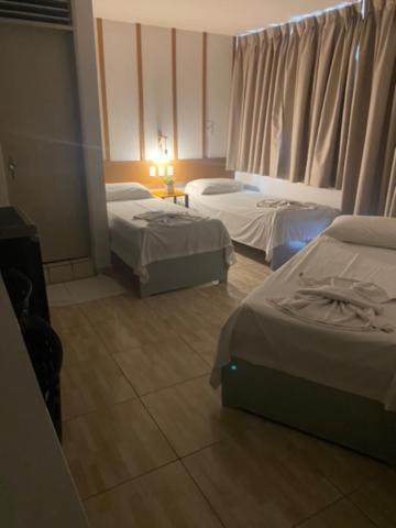 Quarto Triplo Básico